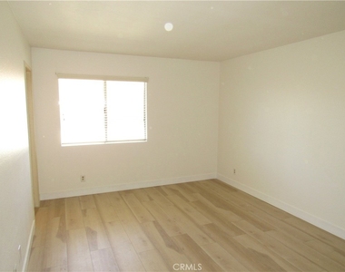 1099 W Ontario - Photo Thumbnail 9
