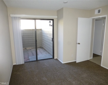 6096 Terrace Lane - Photo Thumbnail 24