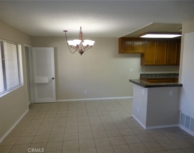 6096 Terrace Lane - Photo Thumbnail 6