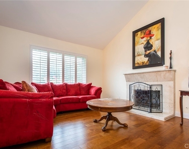 4495 Avenida De La Luz - Photo Thumbnail 7