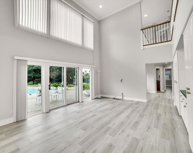 4828 Gould Avenue - Photo Thumbnail 31