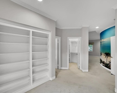4828 Gould Avenue - Photo Thumbnail 49