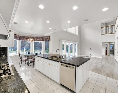 4828 Gould Avenue - Photo Thumbnail 12