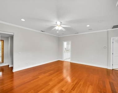 4828 Gould Avenue - Photo Thumbnail 21
