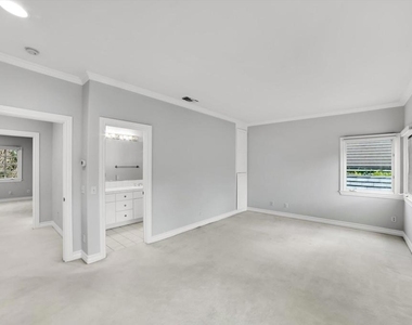 4828 Gould Avenue - Photo Thumbnail 56