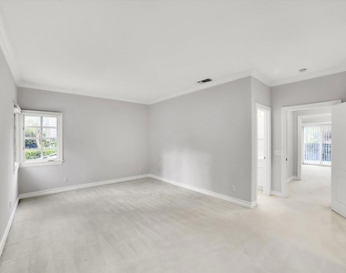 4828 Gould Avenue - Photo Thumbnail 59