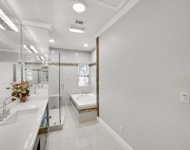 4828 Gould Avenue - Photo Thumbnail 28