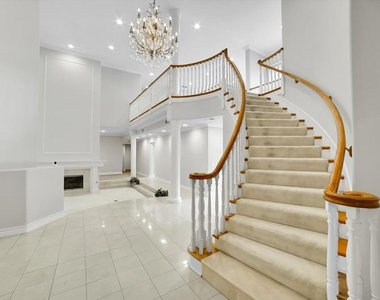 4828 Gould Avenue - Photo Thumbnail 4