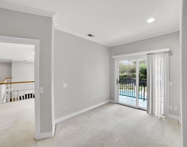 4828 Gould Avenue - Photo Thumbnail 48