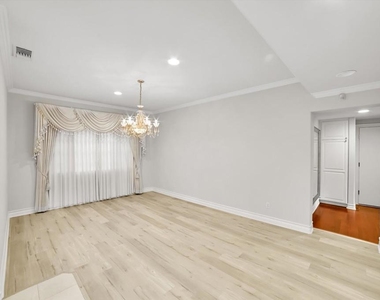 4828 Gould Avenue - Photo Thumbnail 18