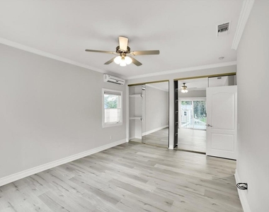 4828 Gould Avenue - Photo Thumbnail 40