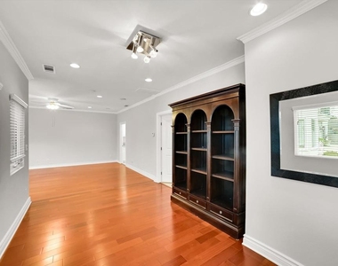 4828 Gould Avenue - Photo Thumbnail 24