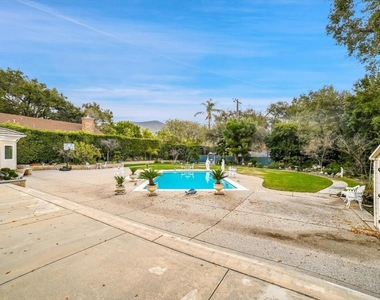 4828 Gould Avenue - Photo Thumbnail 64
