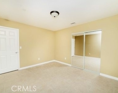 7538 Lynwood - Photo Thumbnail 6