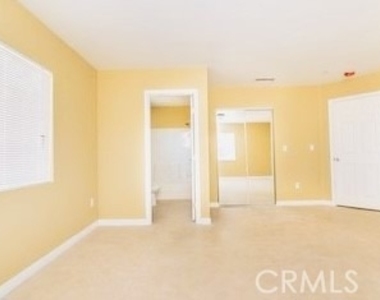 7538 Lynwood - Photo Thumbnail 2