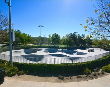 82 Laurelhurst - Photo Thumbnail 58
