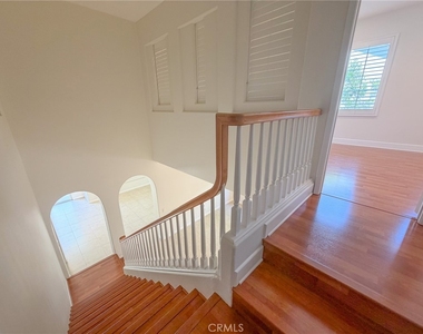 82 Laurelhurst - Photo Thumbnail 34