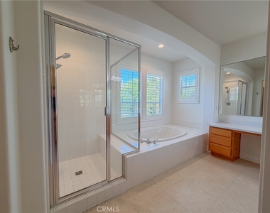 82 Laurelhurst - Photo Thumbnail 52