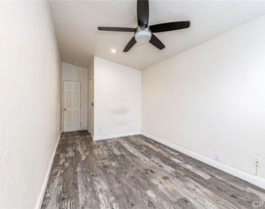 923 Alabama Street - Photo Thumbnail 11