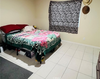 1360 Poplar - Photo Thumbnail 5