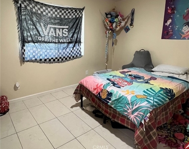1360 Poplar - Photo Thumbnail 6