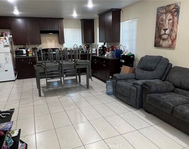 1360 Poplar - Photo Thumbnail 3