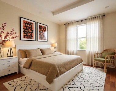 724 Oak Grove Avenue - Photo Thumbnail 1
