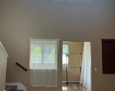 7686 Papyrus Place - Photo Thumbnail 8