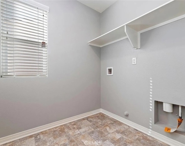 29565 Bisbee Court - Photo Thumbnail 7