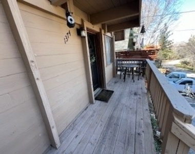 1374 Rock Ridge - Photo Thumbnail 2