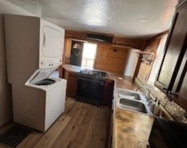 1374 Rock Ridge - Photo Thumbnail 4