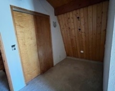 1374 Rock Ridge - Photo Thumbnail 8