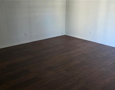 2300 Mountain Avenue N - Photo Thumbnail 1