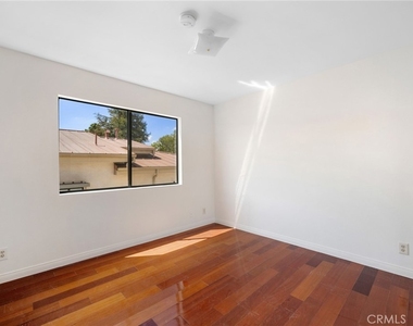 1134 Campbell - Photo Thumbnail 21