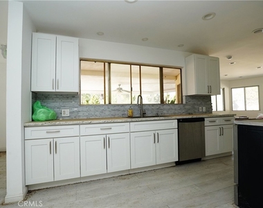 33716 Hubbard - Photo Thumbnail 11