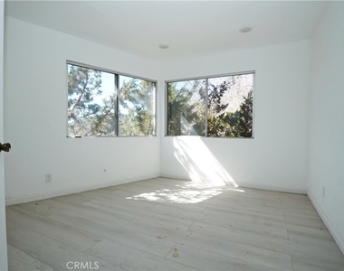 33716 Hubbard - Photo Thumbnail 20