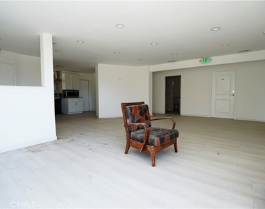 33716 Hubbard - Photo Thumbnail 9