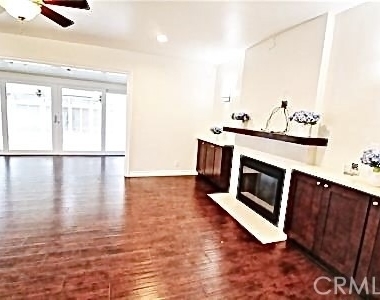 1704 E Vine Avenue - Photo Thumbnail 4
