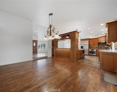 1455 N 13th - Photo Thumbnail 8