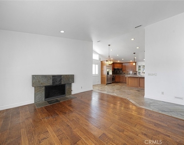 1455 N 13th - Photo Thumbnail 9