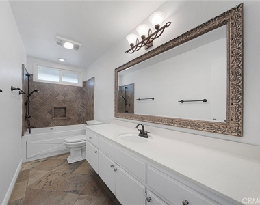 1455 N 13th - Photo Thumbnail 14