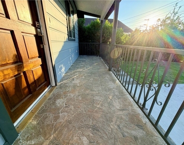 5622 Aldama Street - Photo Thumbnail 12