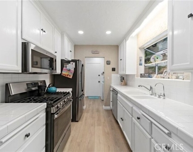 7386 Alta Cuesta Drive - Photo Thumbnail 12