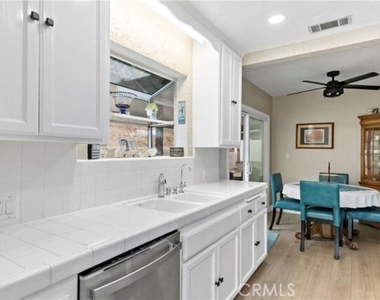 7386 Alta Cuesta Drive - Photo Thumbnail 16
