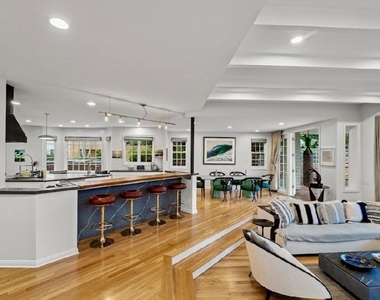 4219 Roma Court - Photo Thumbnail 8