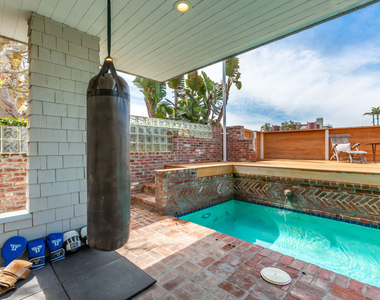 4219 Roma Court - Photo Thumbnail 37