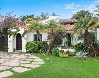 4267 Murietta Avenue - Photo Thumbnail 13