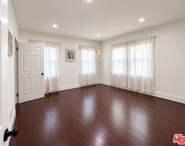 2421 3rd Avenue - Photo Thumbnail 9