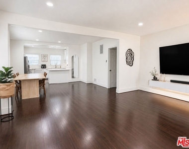 2421 3rd Avenue - Photo Thumbnail 7