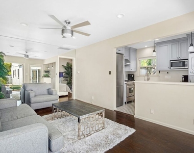 449 Westbourne Drive - Photo Thumbnail 14